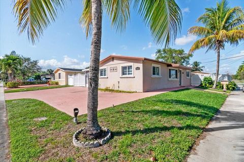 7601 Simms St Hollywood FL 33024