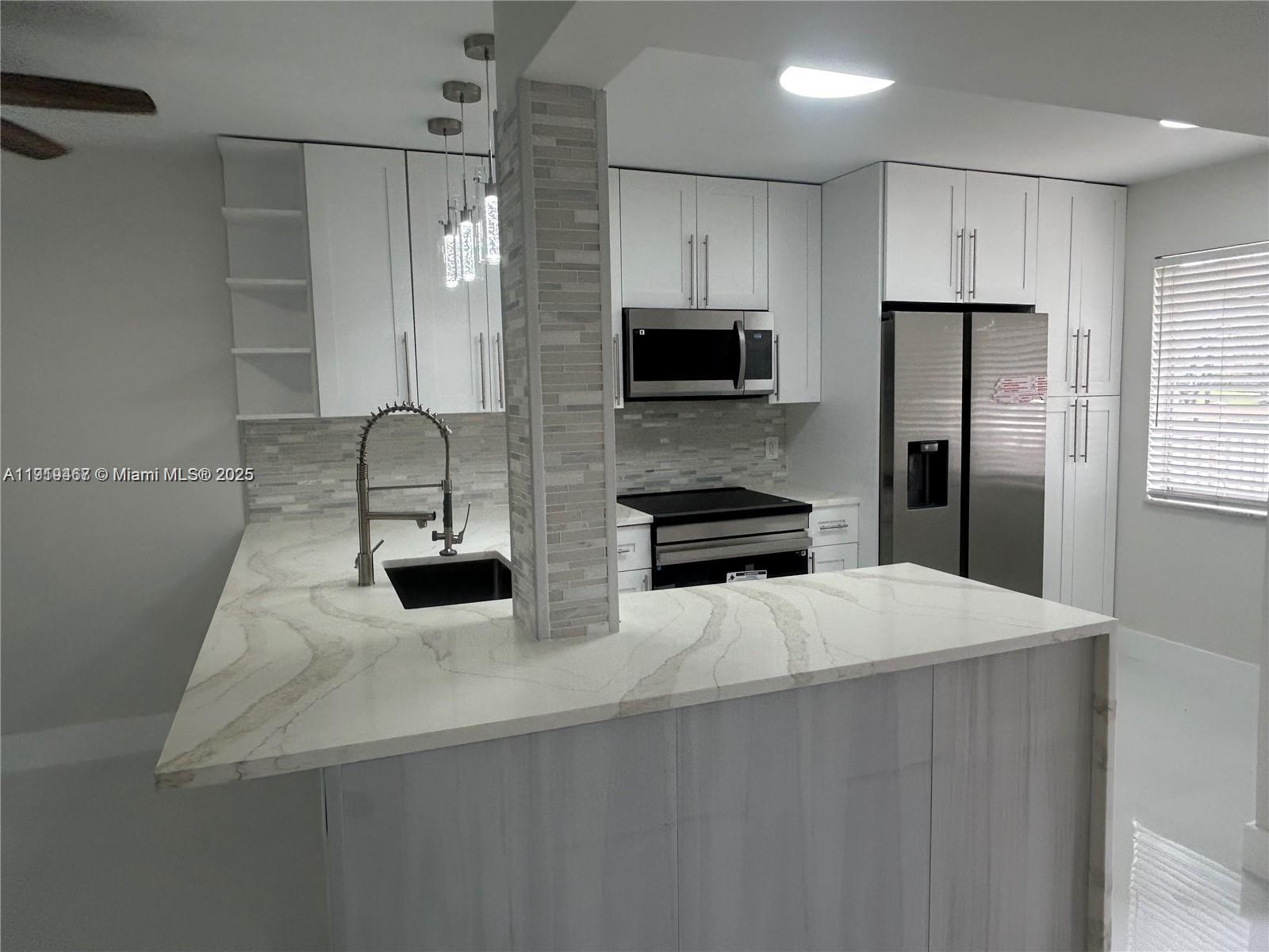 6935 Huntington Ln 107