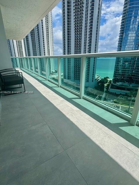 ARLEN HOUSE EAST CONDO - Residential
