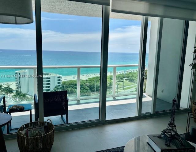 ARLEN HOUSE EAST CONDO - Residential