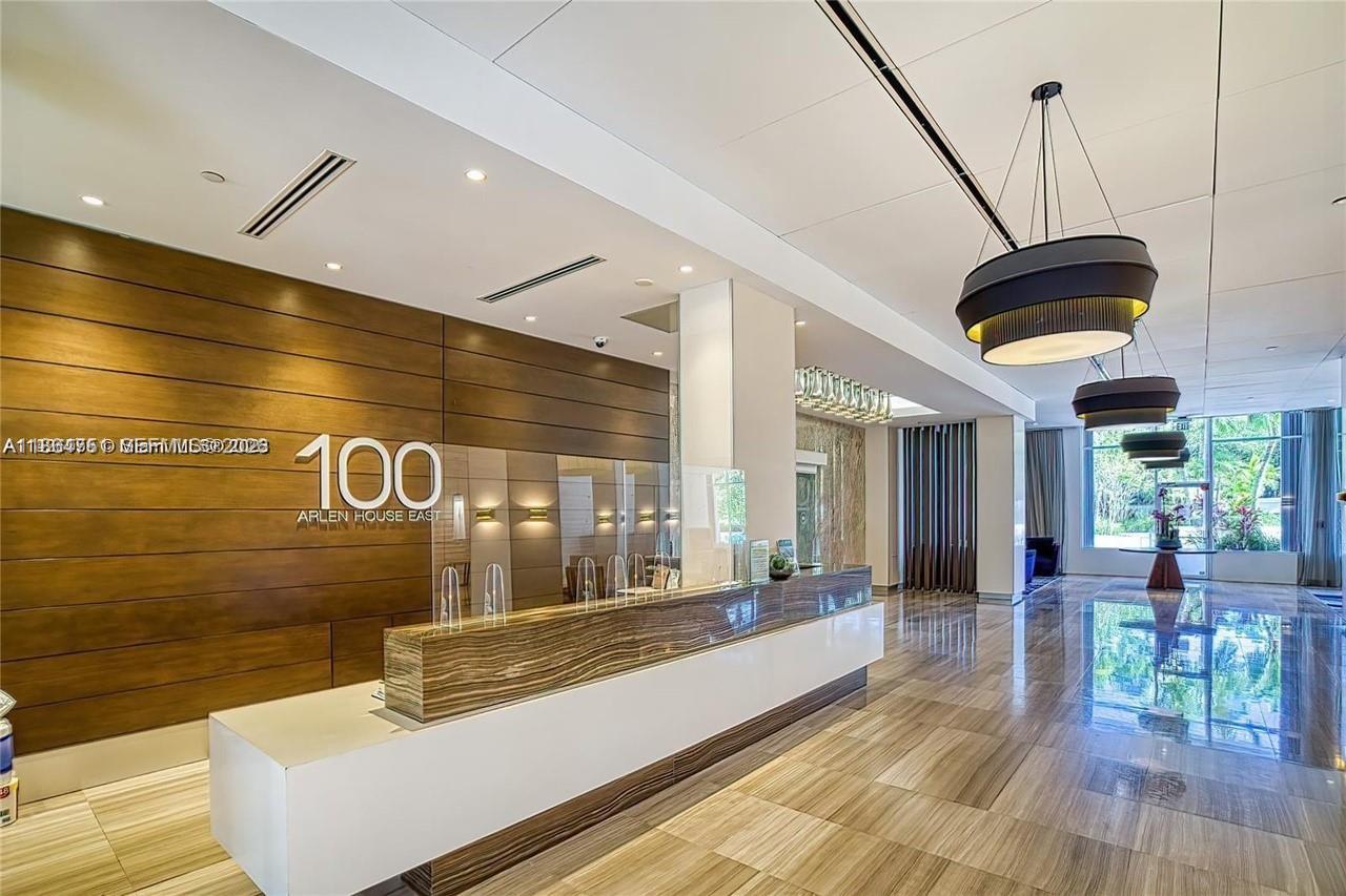 ARLEN HOUSE EAST CONDO - Residential