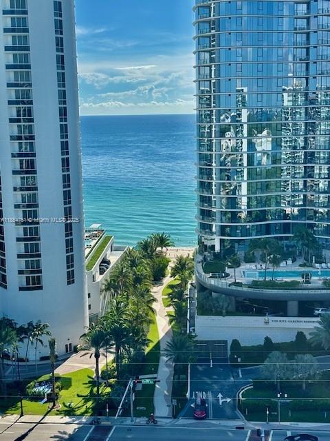 ARLEN HOUSE EAST CONDO - Residential