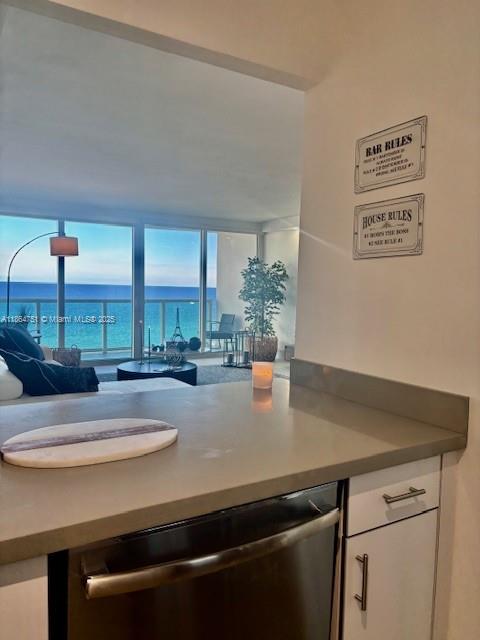 100 Bayview Dr 1906