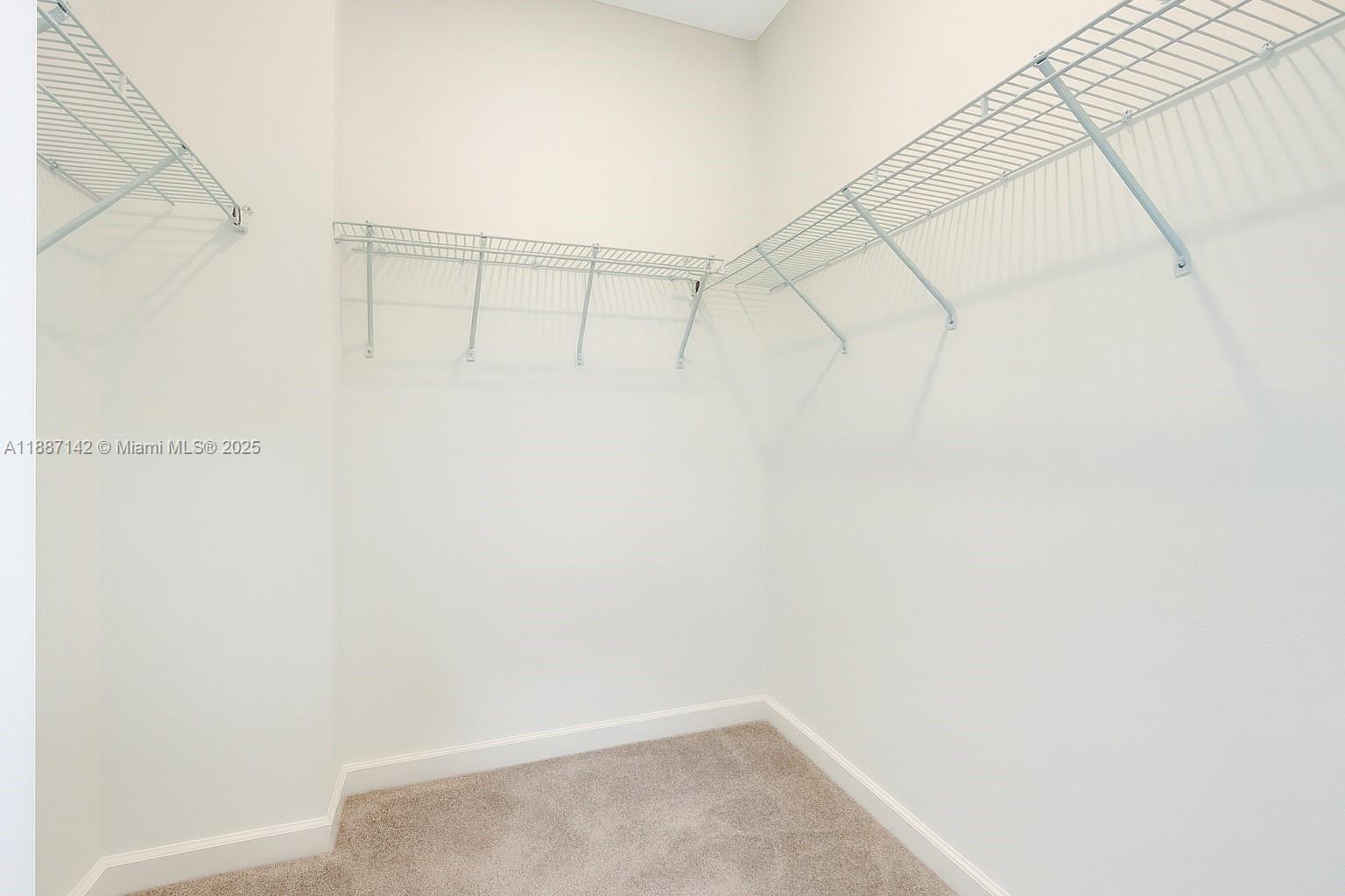 SILVER PALM RESIDENTIAL H - Residential Lease