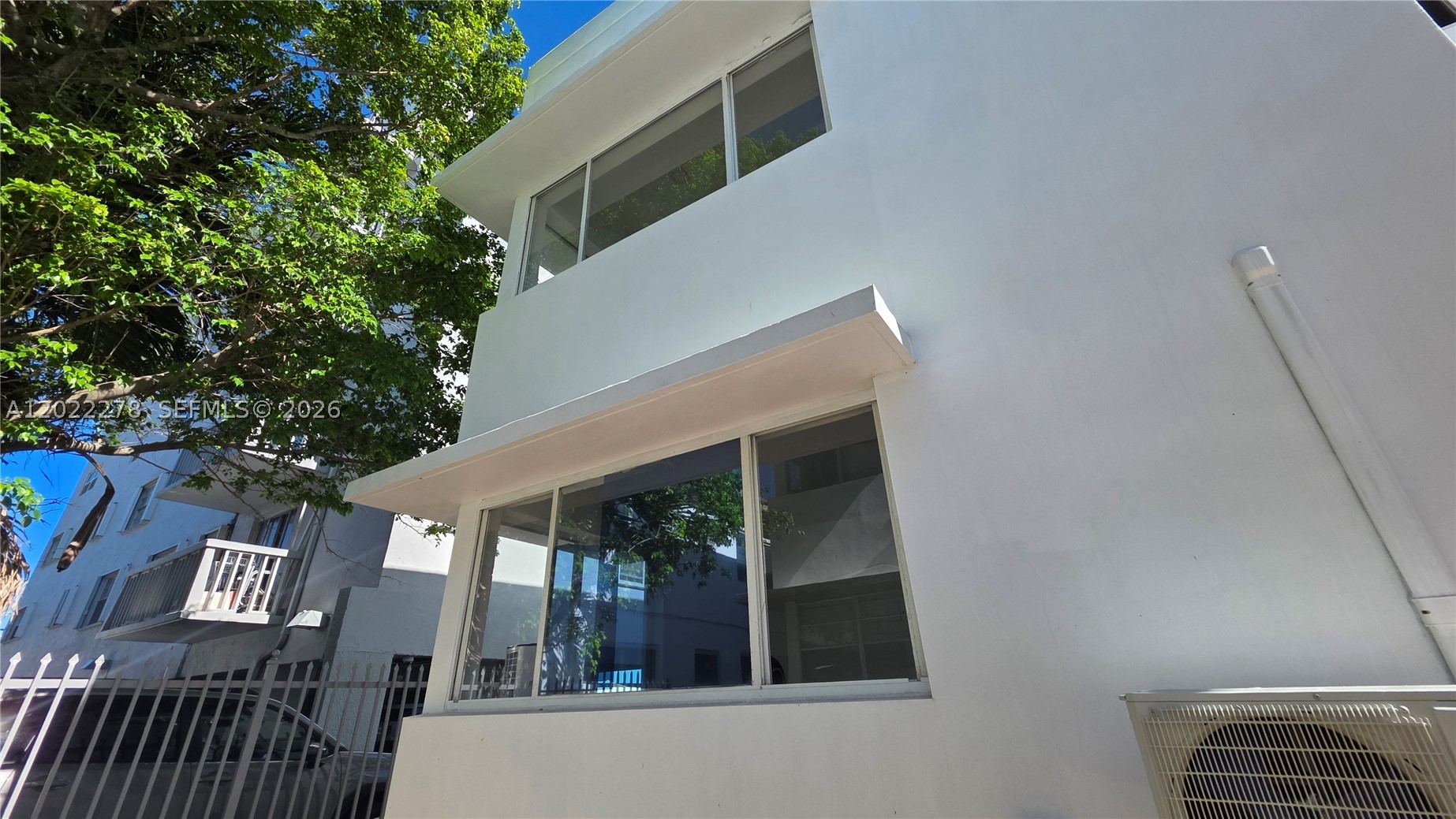 Photo 1 of 31 — 7629 Dickens Ave 4 or 8, Miami Beach, FL 33141