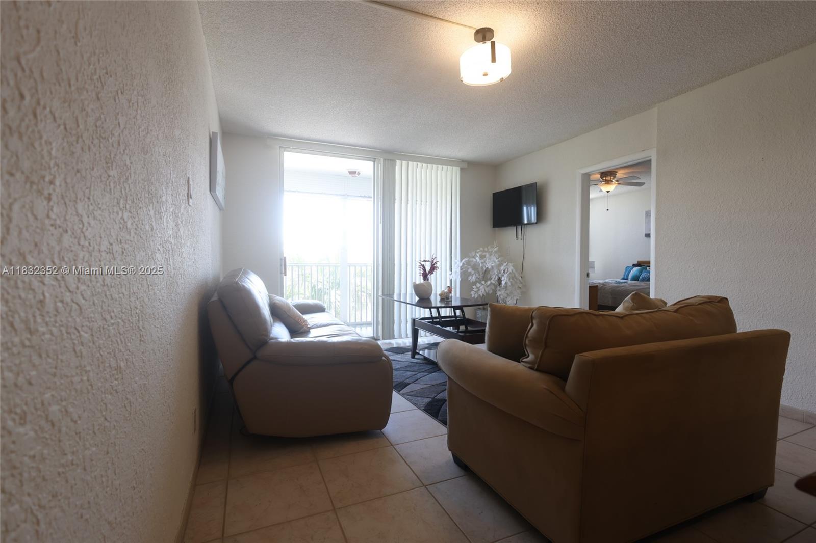 DELPHI TOWERS CONDO - Residential Lease