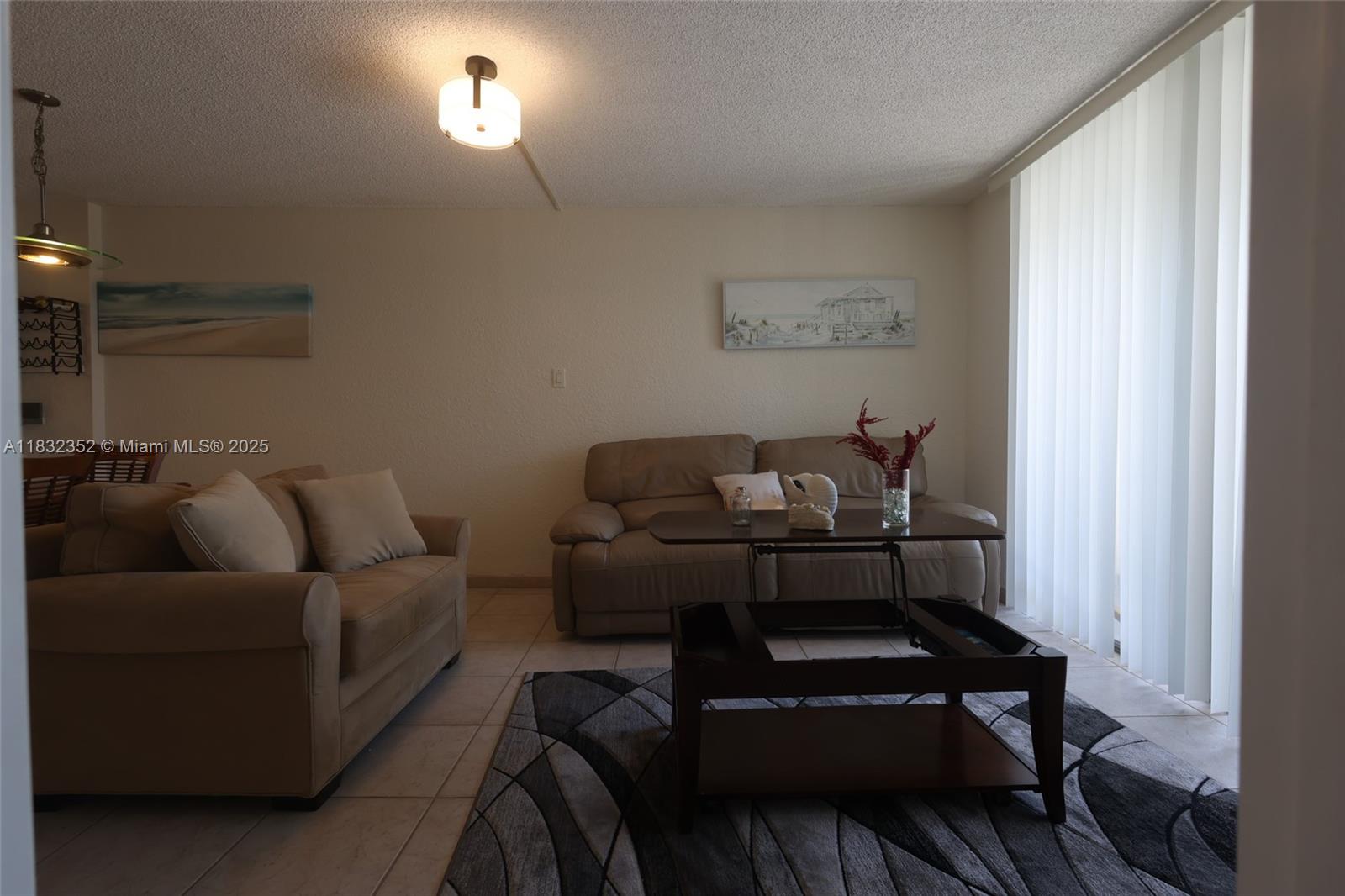 DELPHI TOWERS CONDO - Residential Lease