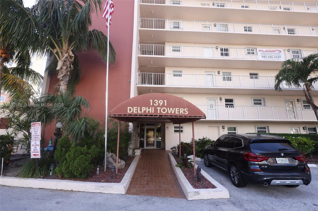 Photo of 1391 S Ocean Blvd #409, Pompano Beach, FL 33062 (MLS # A11832352)