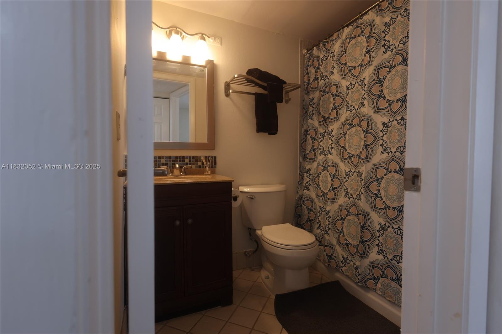 DELPHI TOWERS CONDO - Residential Lease