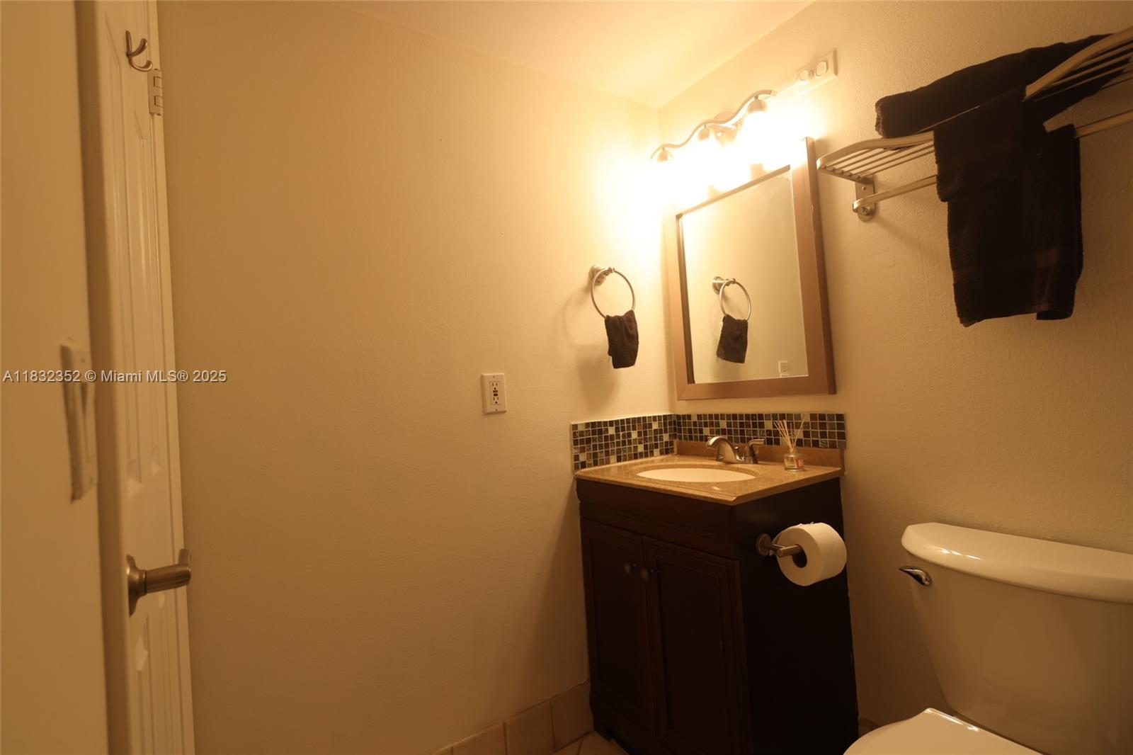 DELPHI TOWERS CONDO - Residential Lease