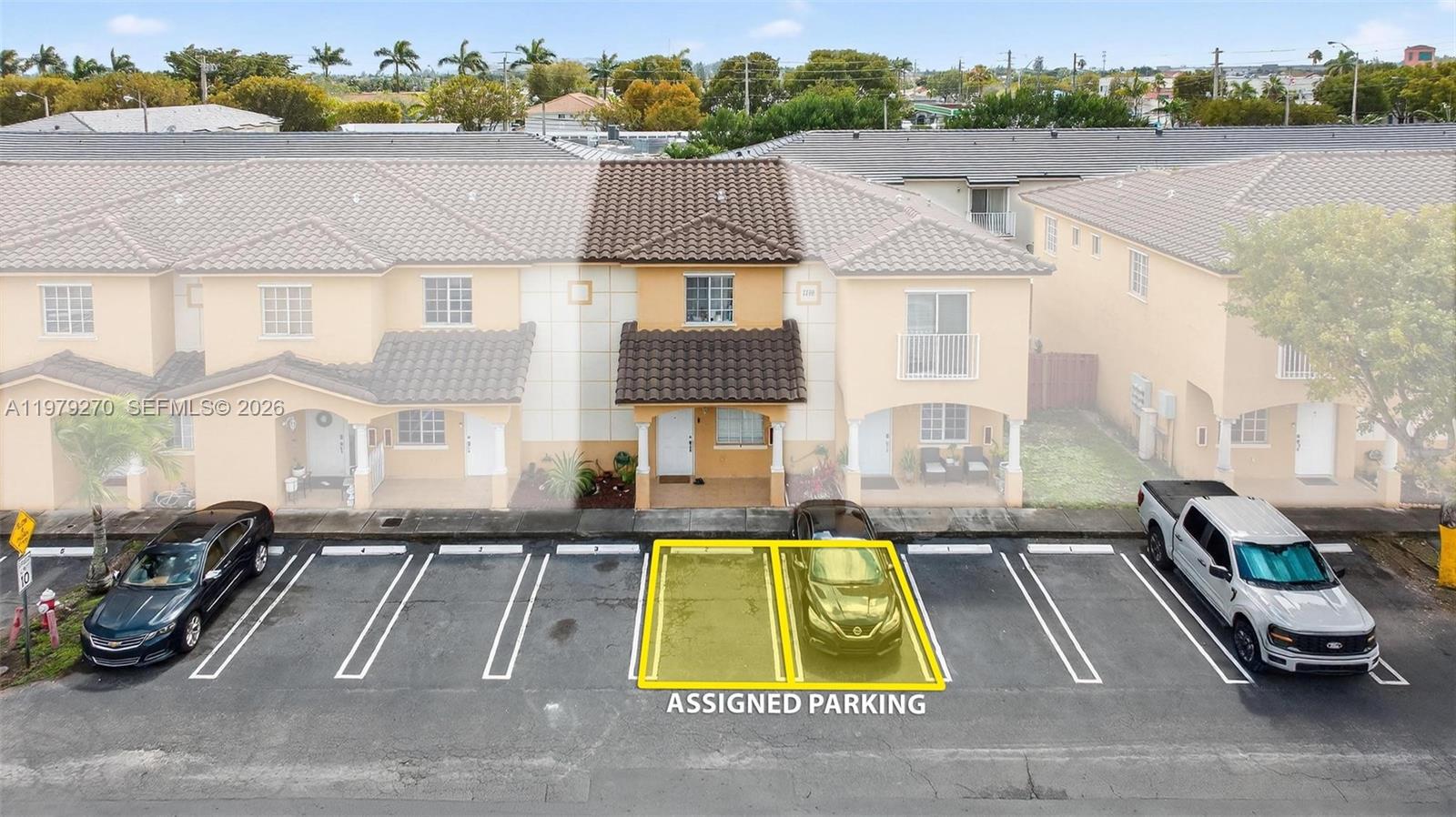 VILLAS CANARIAS CONDO - Residential