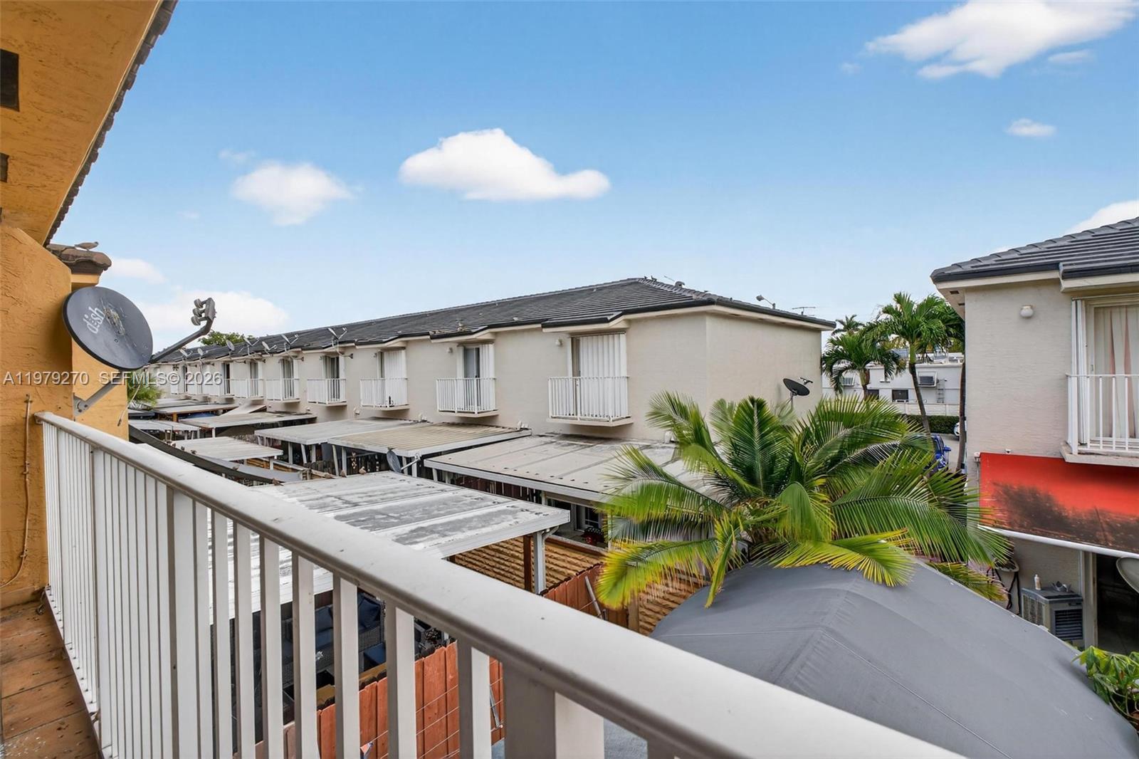 VILLAS CANARIAS CONDO - Residential