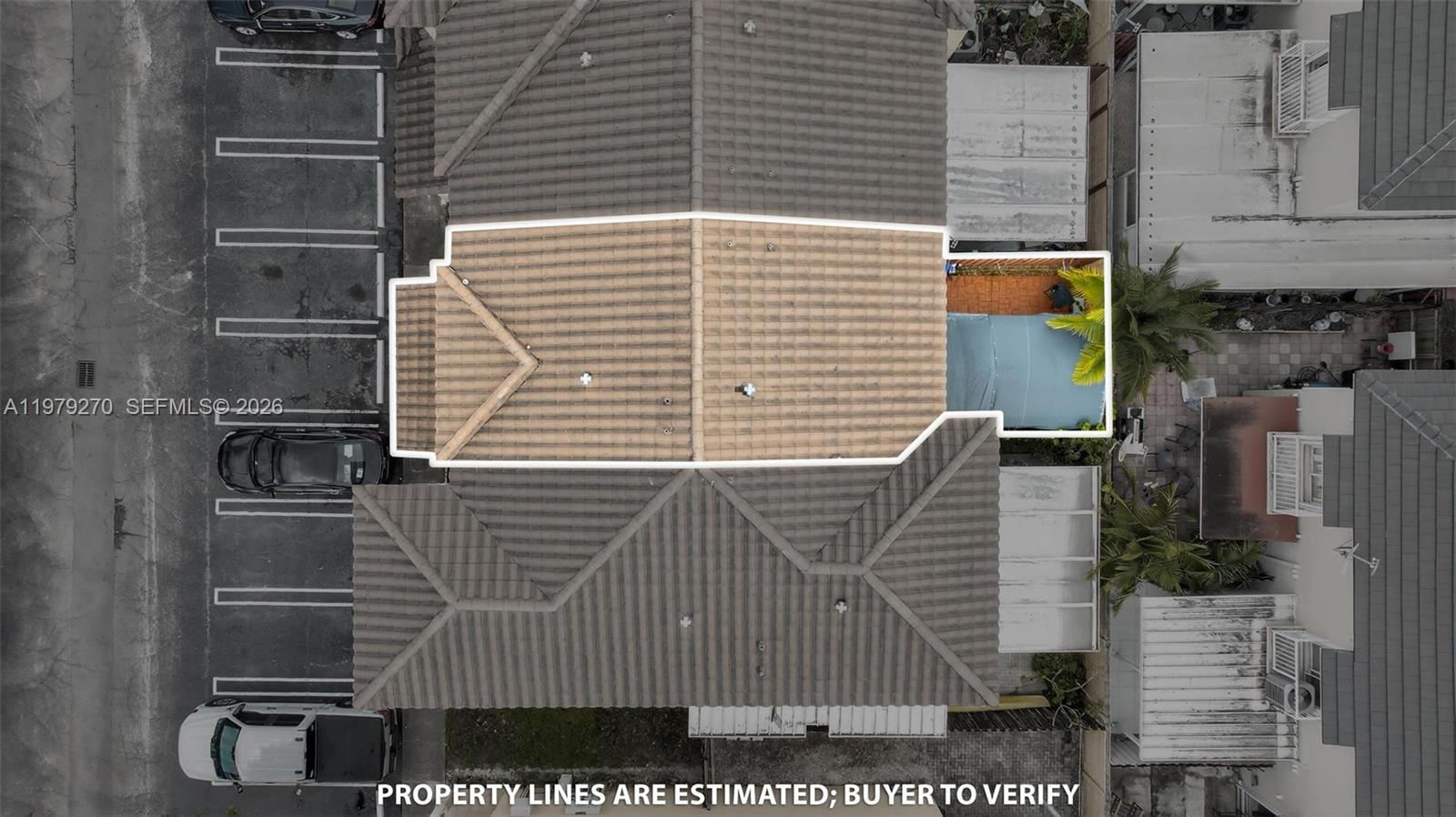 VILLAS CANARIAS CONDO - Residential