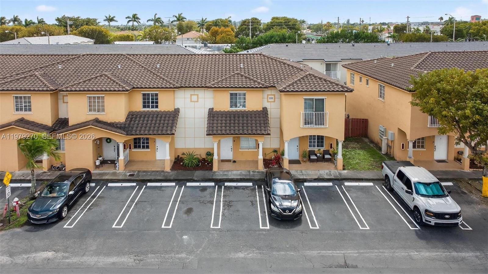 VILLAS CANARIAS CONDO - Residential