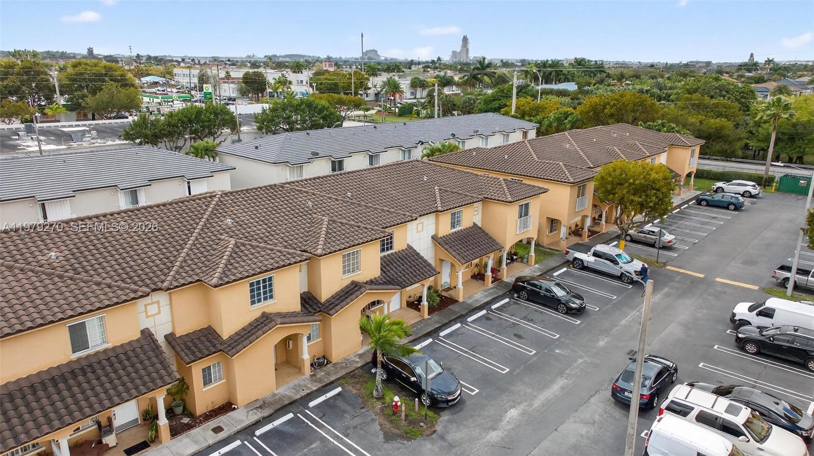 VILLAS CANARIAS CONDO - Residential