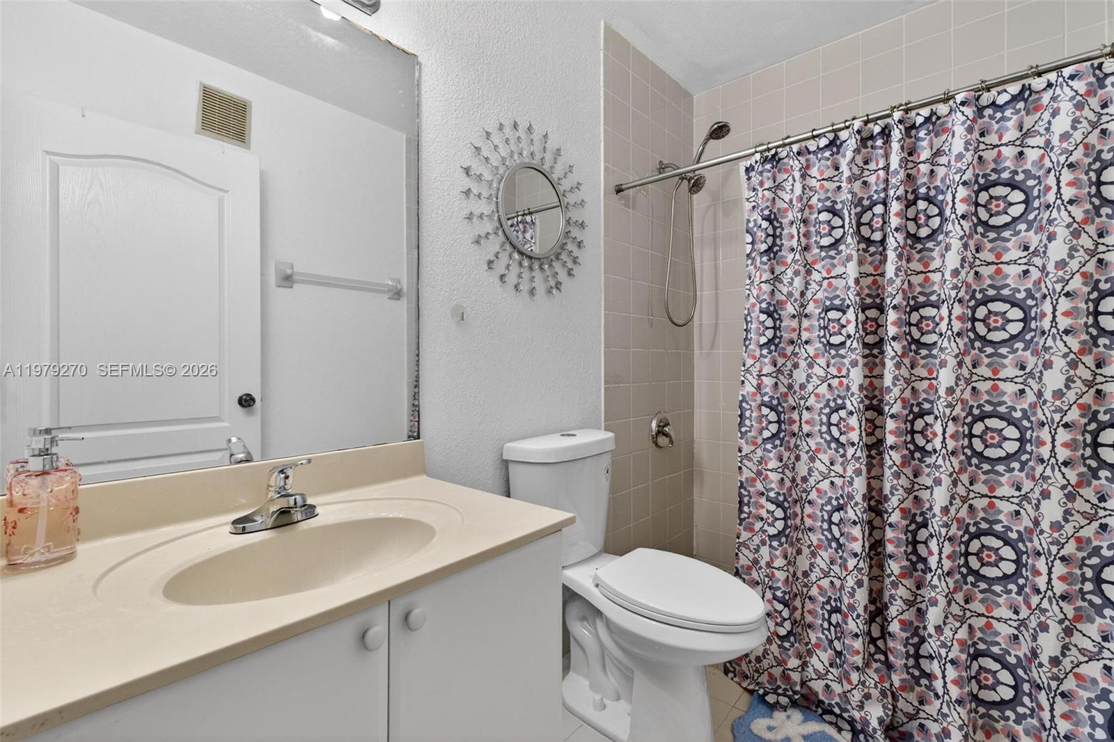 VILLAS CANARIAS CONDO - Residential