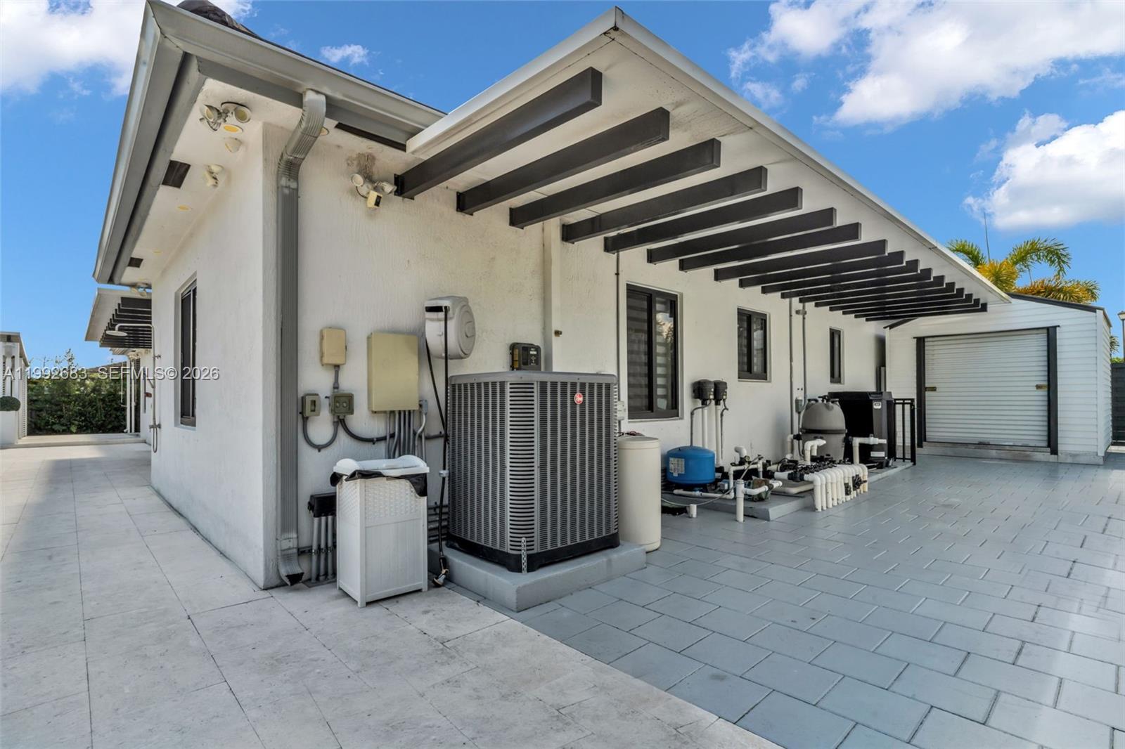 BONITA GRAND ESTATES SOUT - Residential