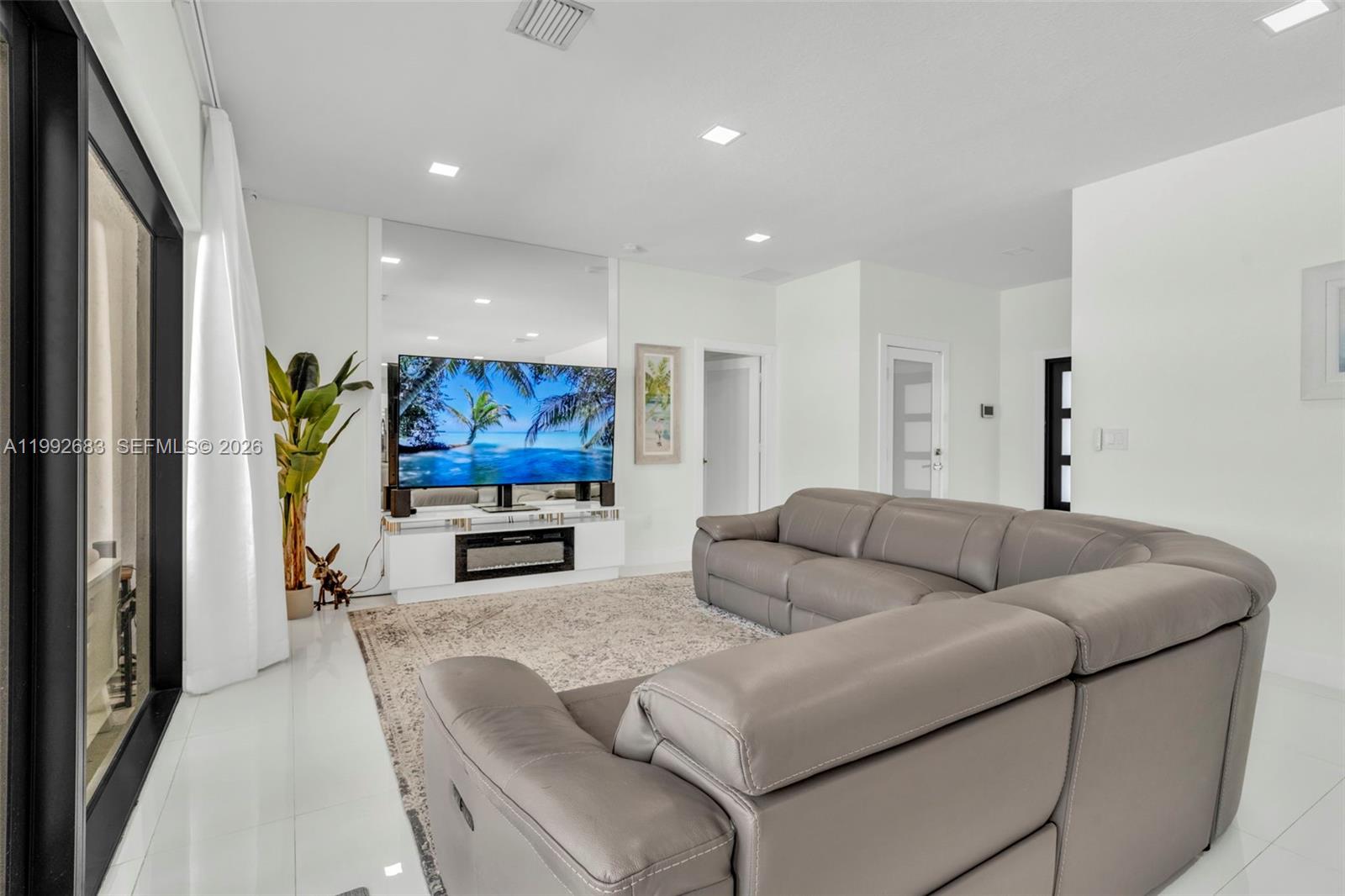 BONITA GRAND ESTATES SOUT - Residential