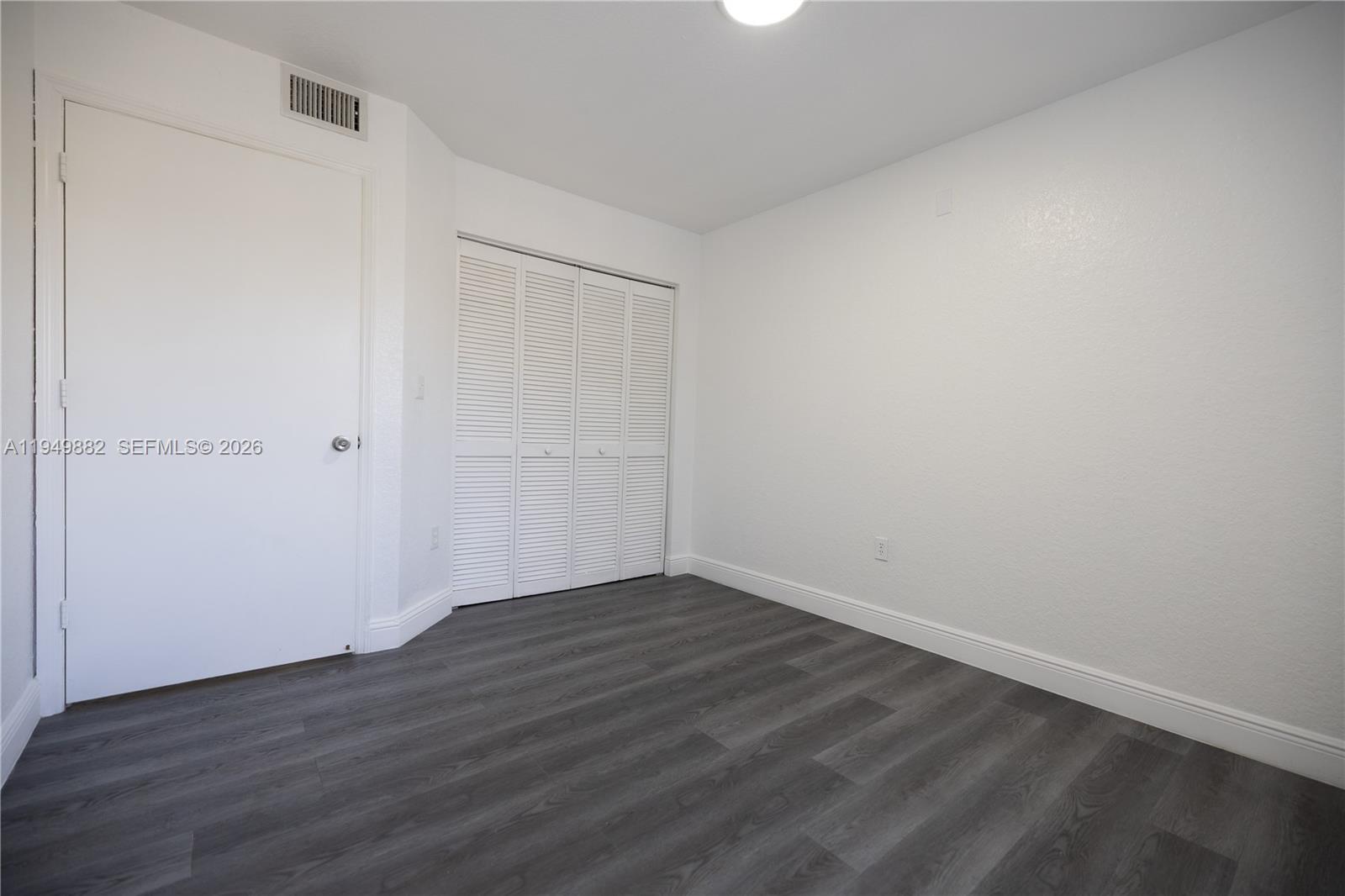 VISTA ALEGRE TOWNHOMES VI - Residential