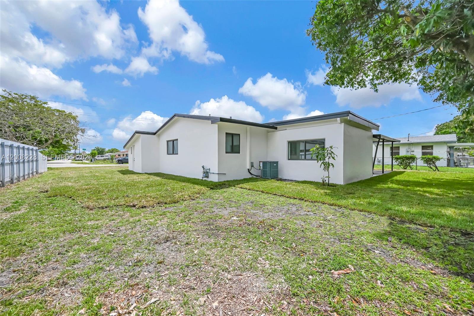 REALSITE ESTATES SEC 1 - Residential