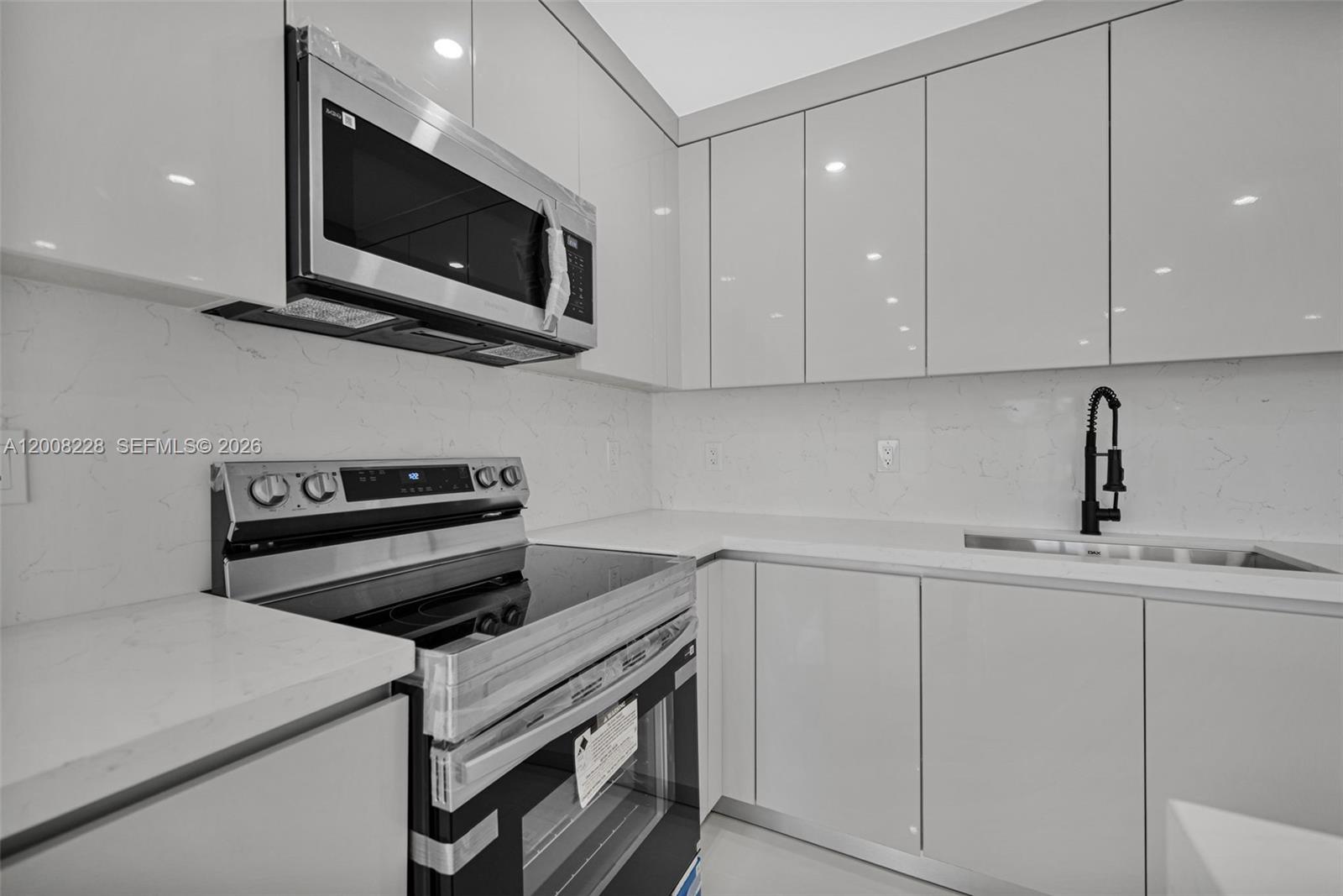 REALSITE ESTATES SEC 1 - Residential