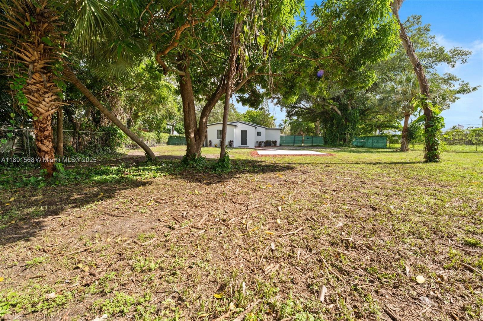 GOLDEN HOMESITES - Residential