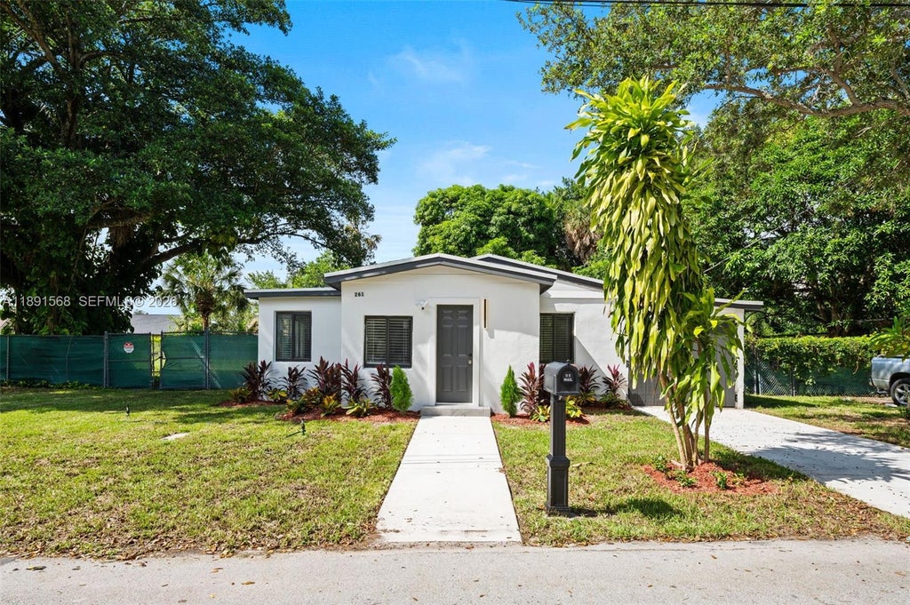 Photo of 261 NW 2nd Ct, Deerfield Beach, FL 33441 (MLS # A11891568)