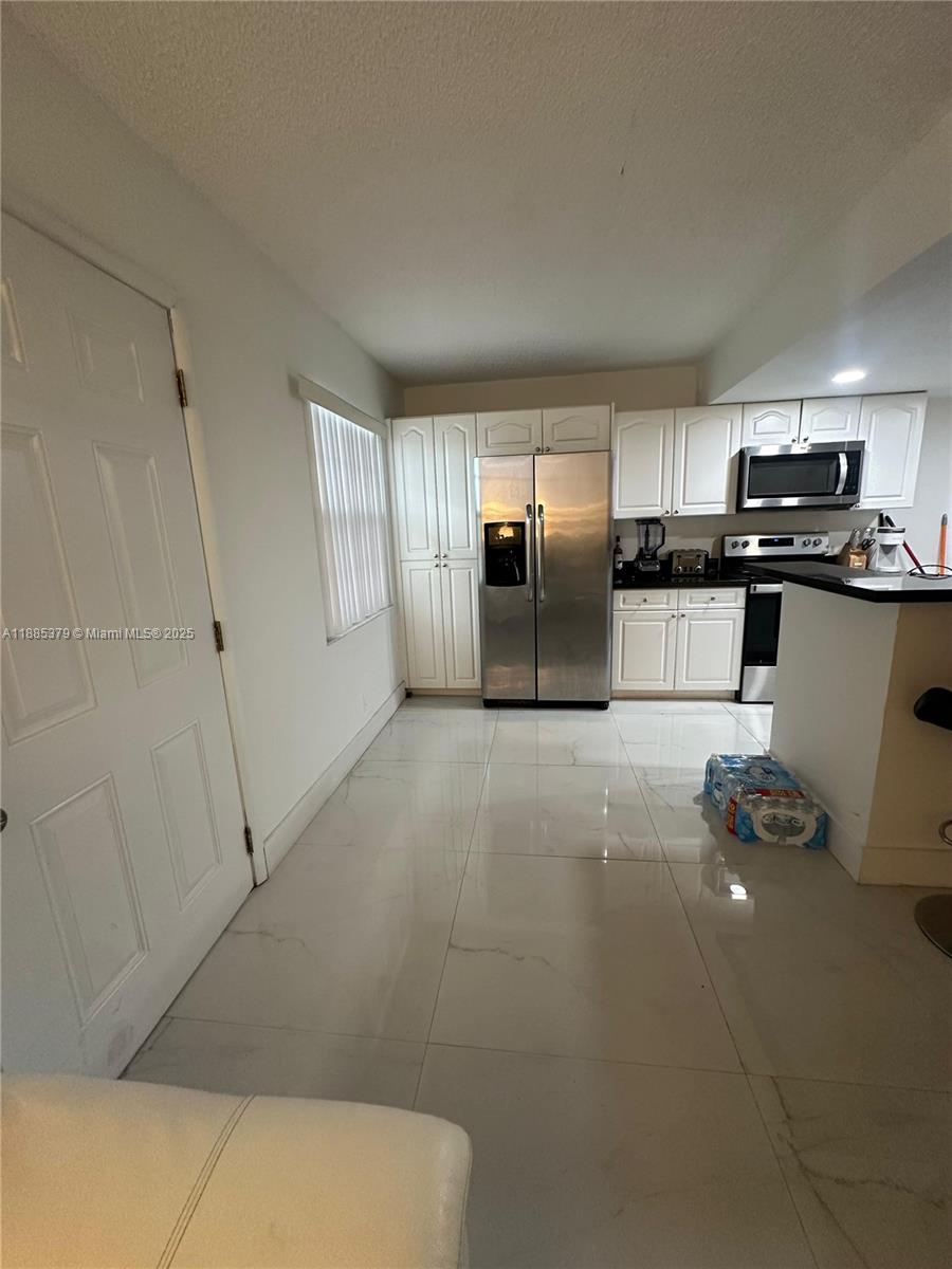 KINGSLEY AT CENTURY VILLA - Residential Lease