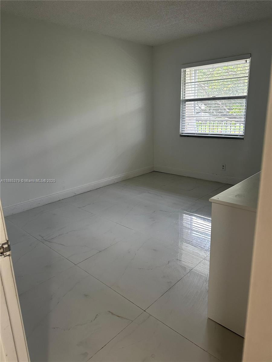 KINGSLEY AT CENTURY VILLA - Residential Lease