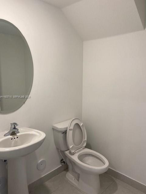 SILVER PALM RESIDENTIAL H - Residential Lease