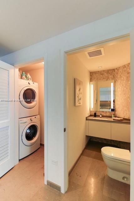 REACH CONDO - Residential Lease