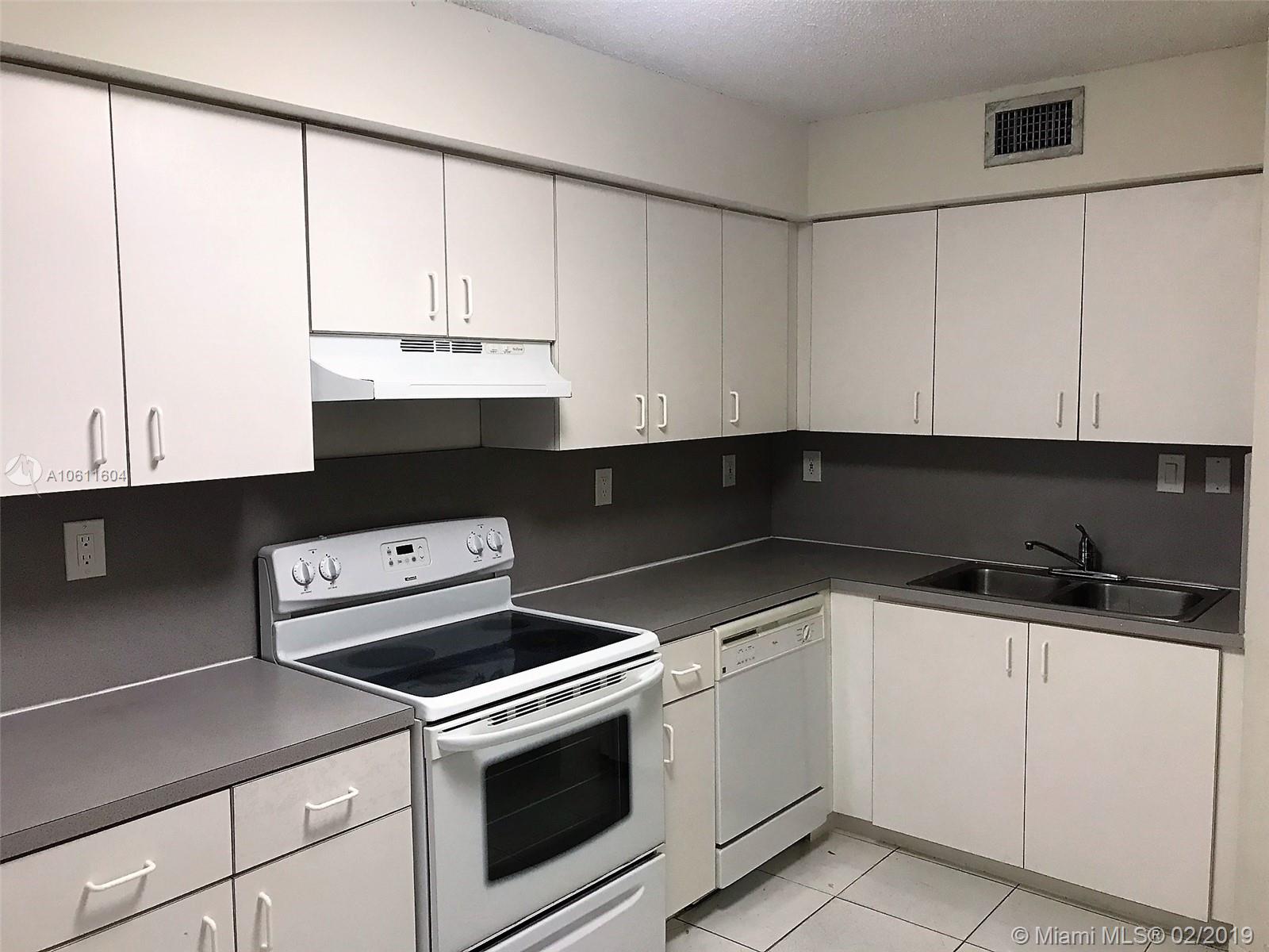 Vista Alegre Townhouses - Residential Lease