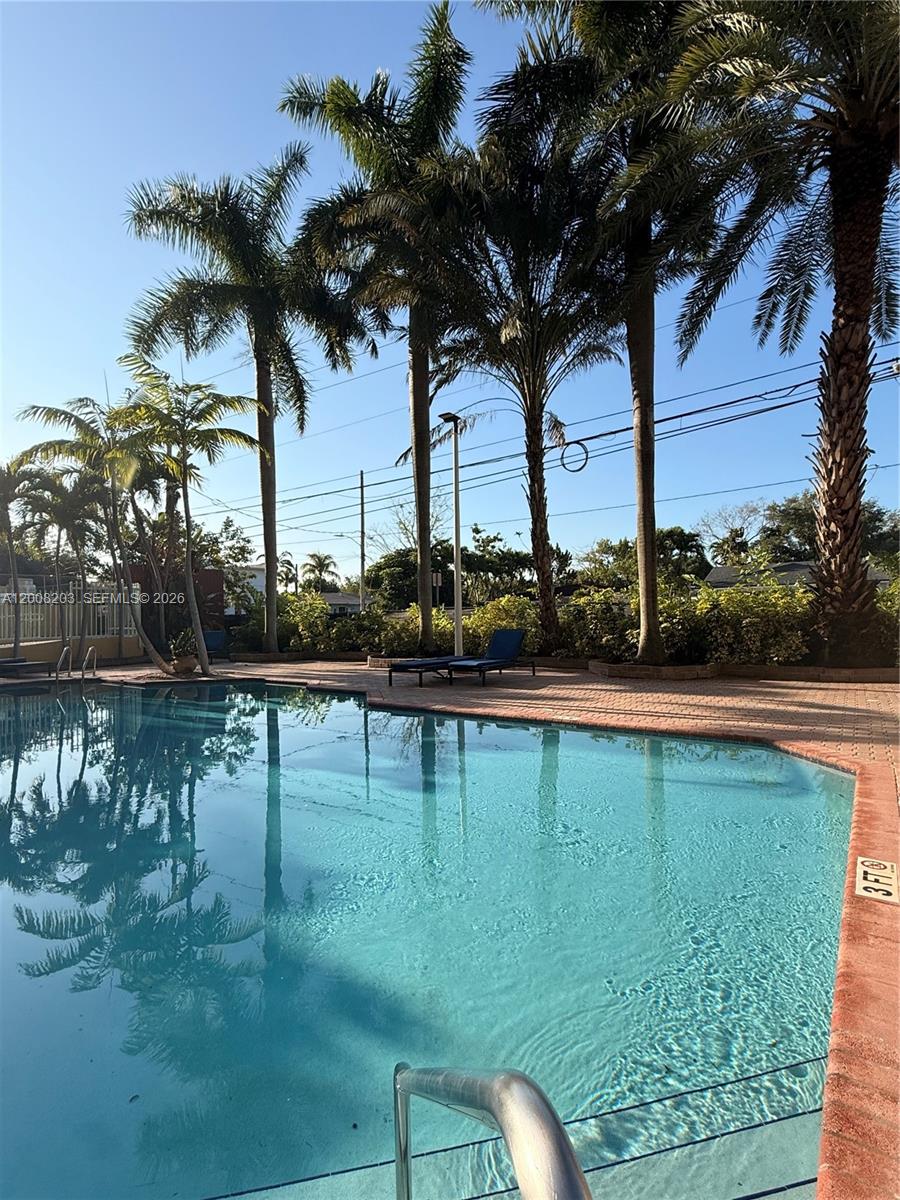 CORAL PLAZA OF MIAMI COND - Residential