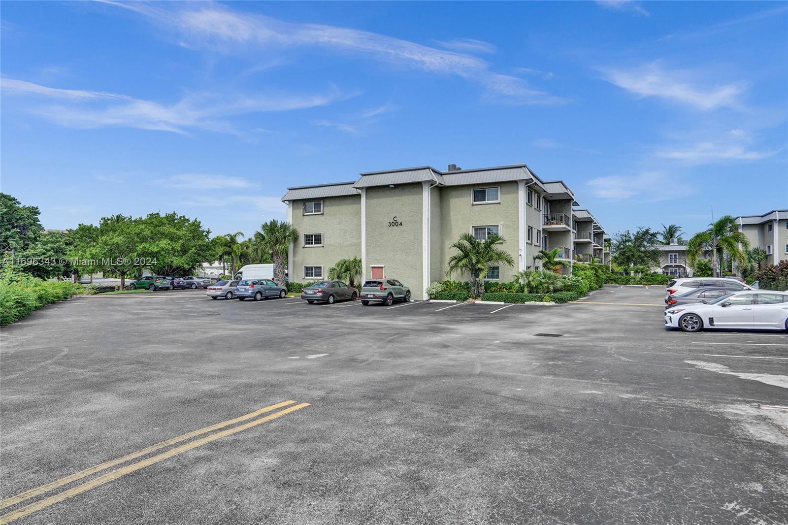 RIVER MANOR CONDO - Residential Lease