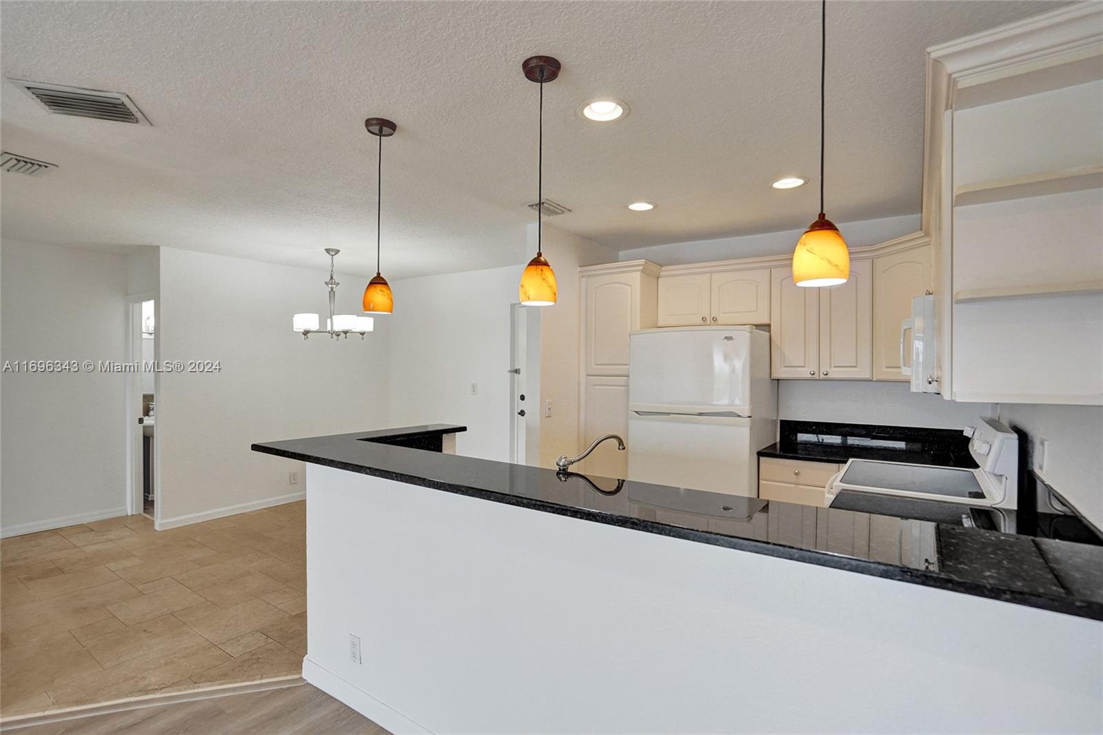 RIVER MANOR CONDO - Residential Lease