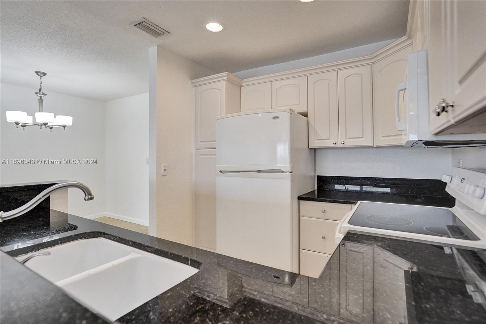 RIVER MANOR CONDO - Residential Lease