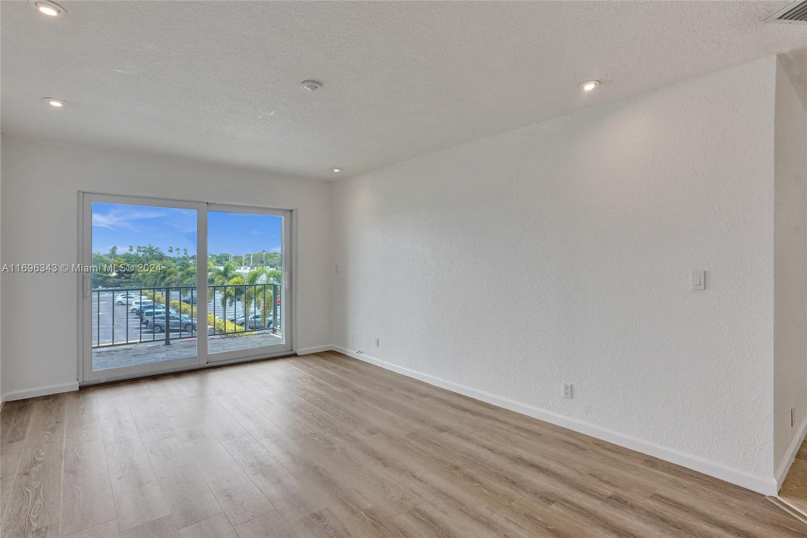 RIVER MANOR CONDO - Residential Lease
