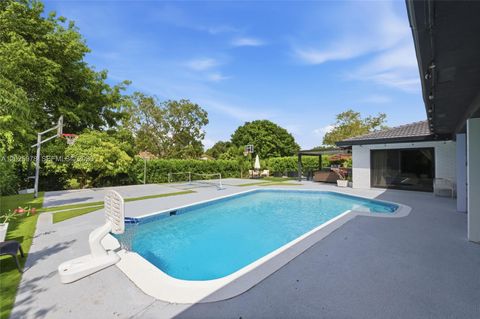 Tiny photo for 9935 Ramblewood Dr #9935, Coral Springs, FL 33071 (MLS # A12025978)