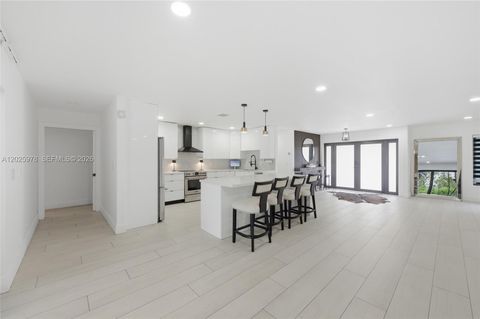 Tiny photo for 9935 Ramblewood Dr #9935, Coral Springs, FL 33071 (MLS # A12025978)