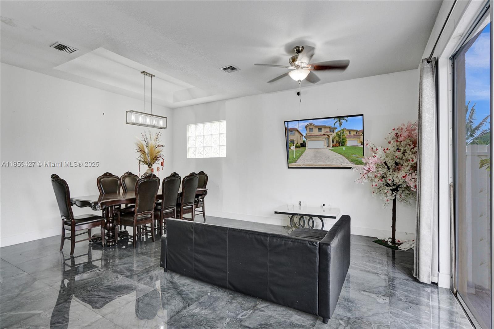 LAKES AT PEMBROKE - Residential