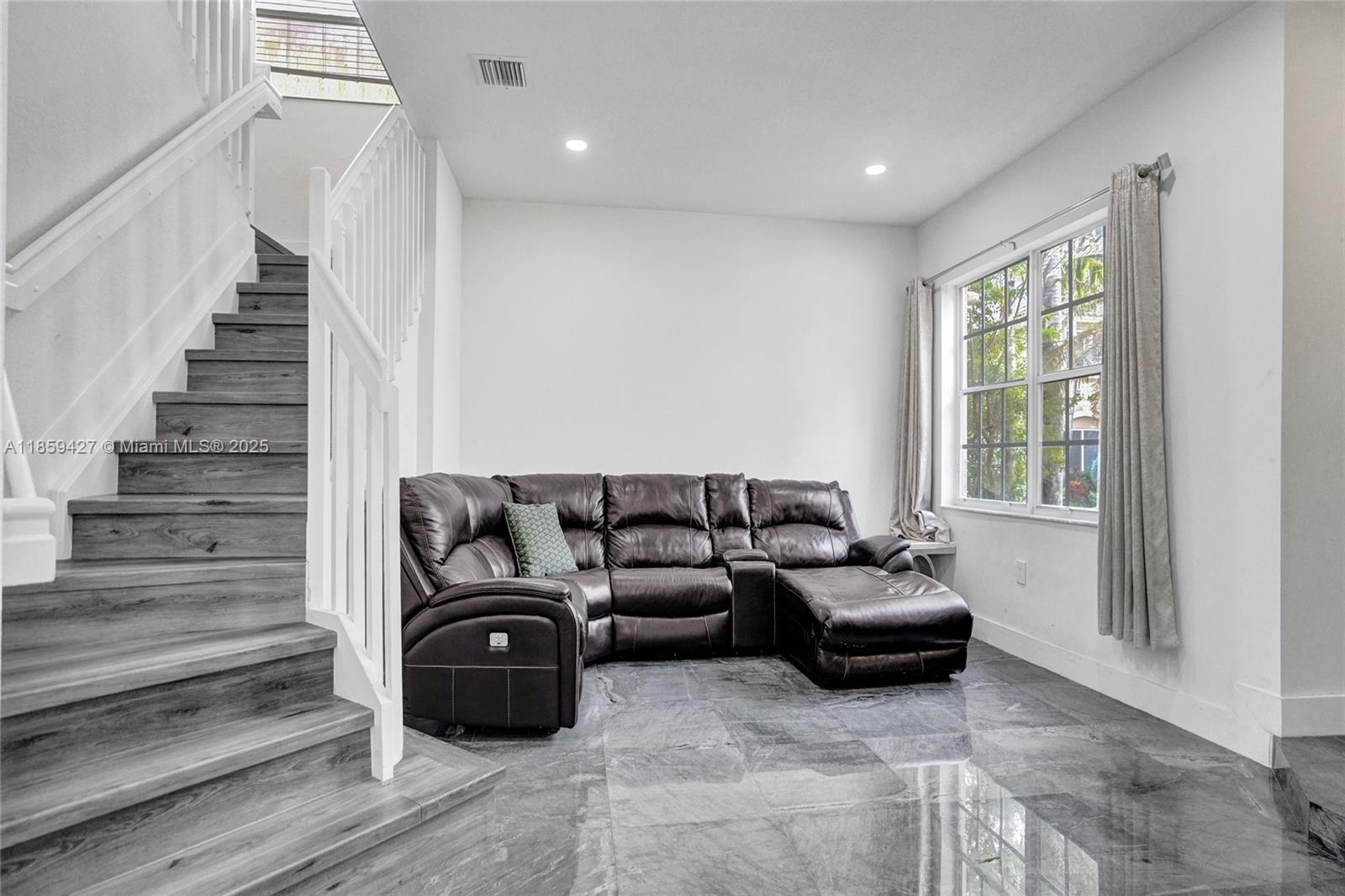 LAKES AT PEMBROKE - Residential