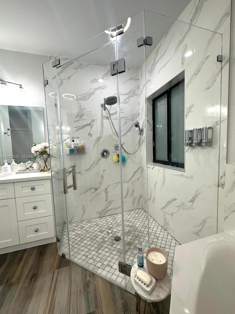 ROLAND HEIGHTS - Residential