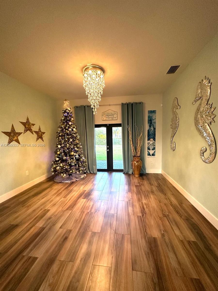 ROLAND HEIGHTS - Residential