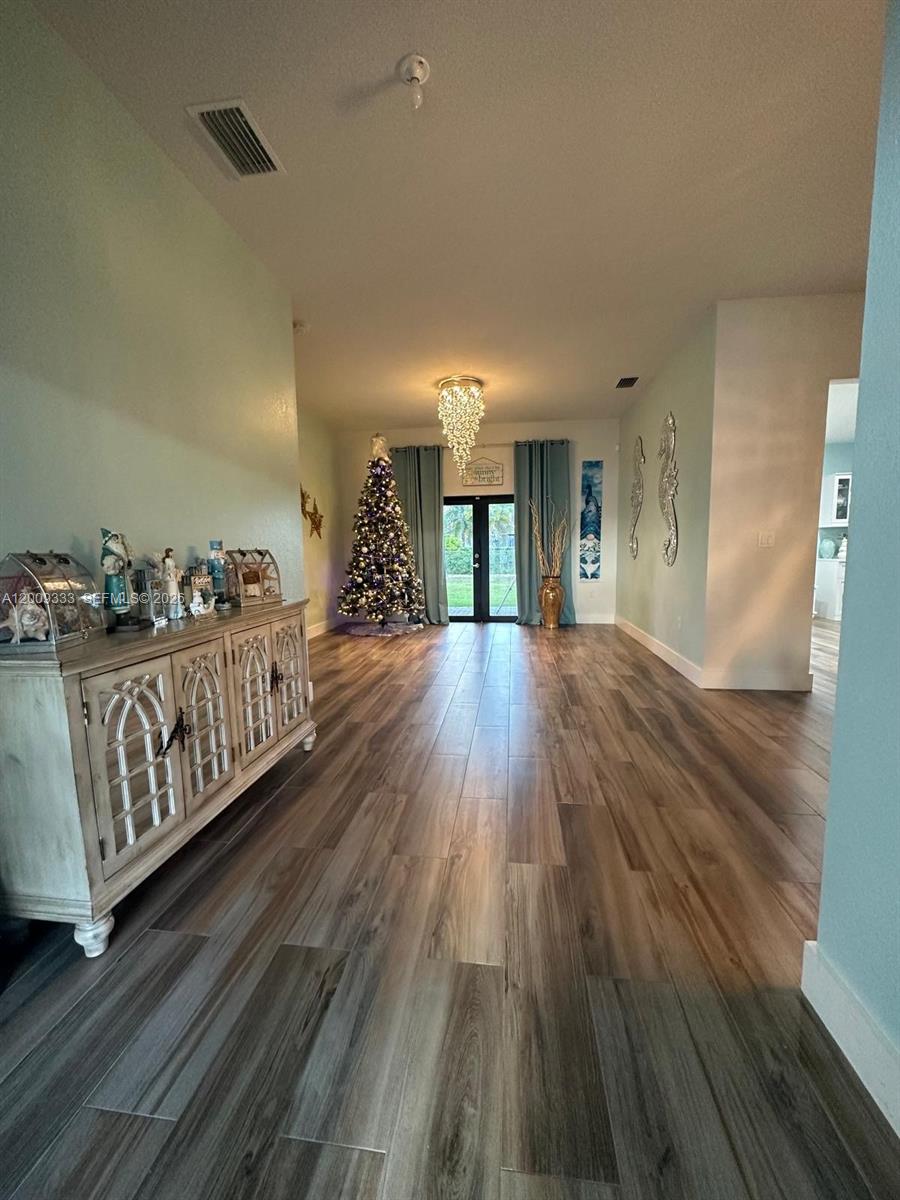 ROLAND HEIGHTS - Residential