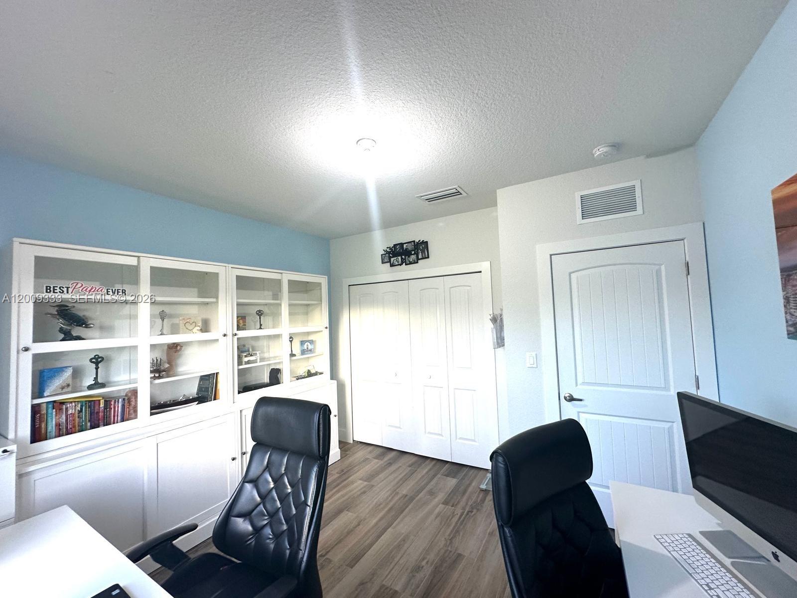 ROLAND HEIGHTS - Residential