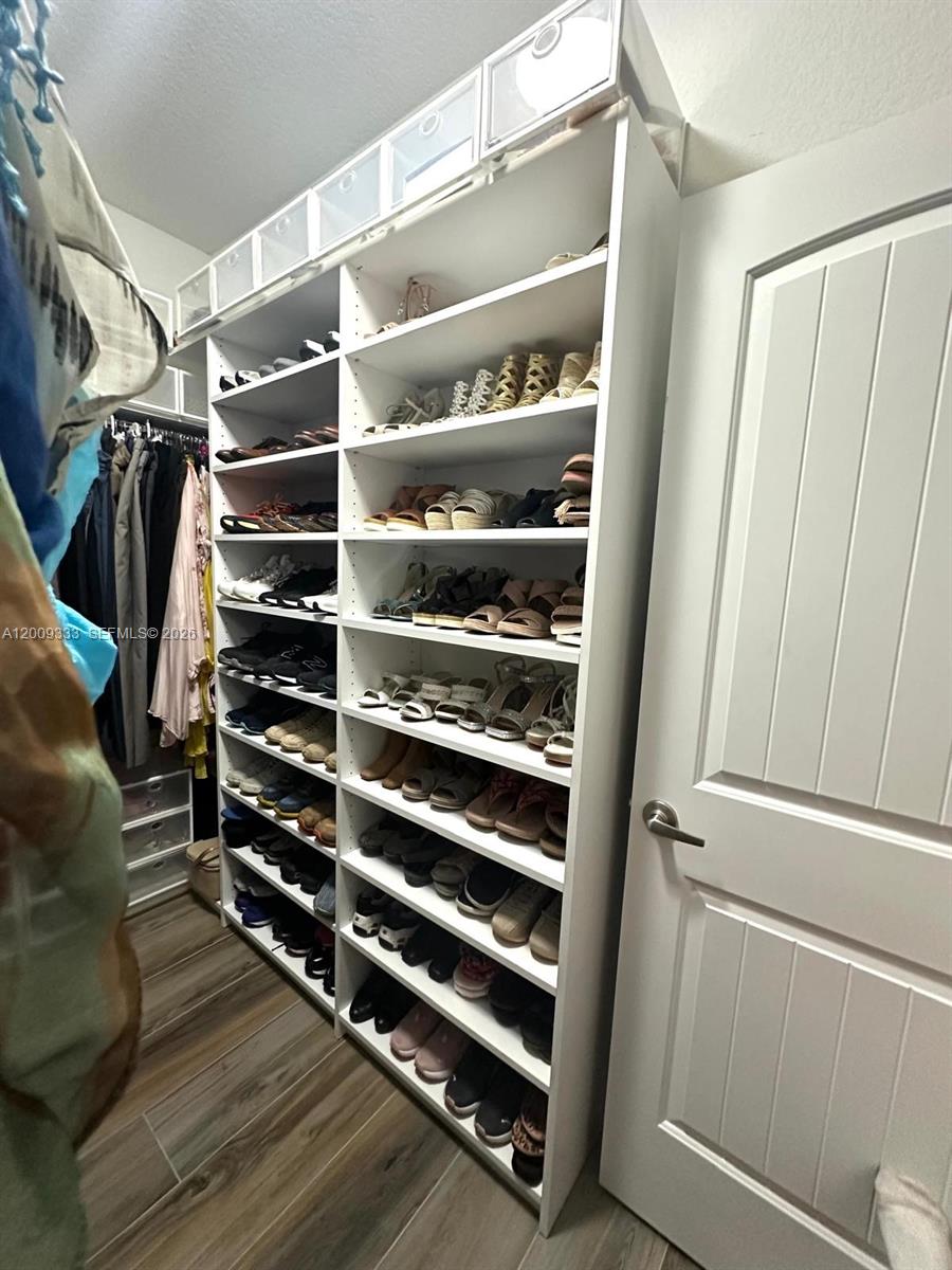 ROLAND HEIGHTS - Residential