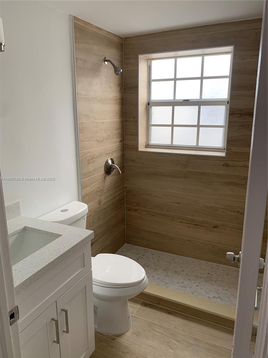 C GAB DOUGLAS SEC - Residential Lease