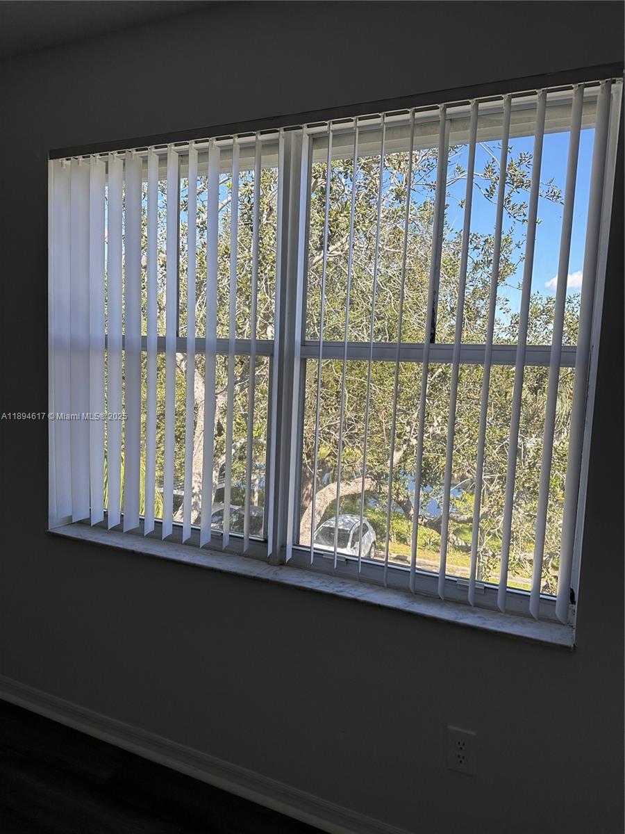 LA VIA CONDO - Residential Lease