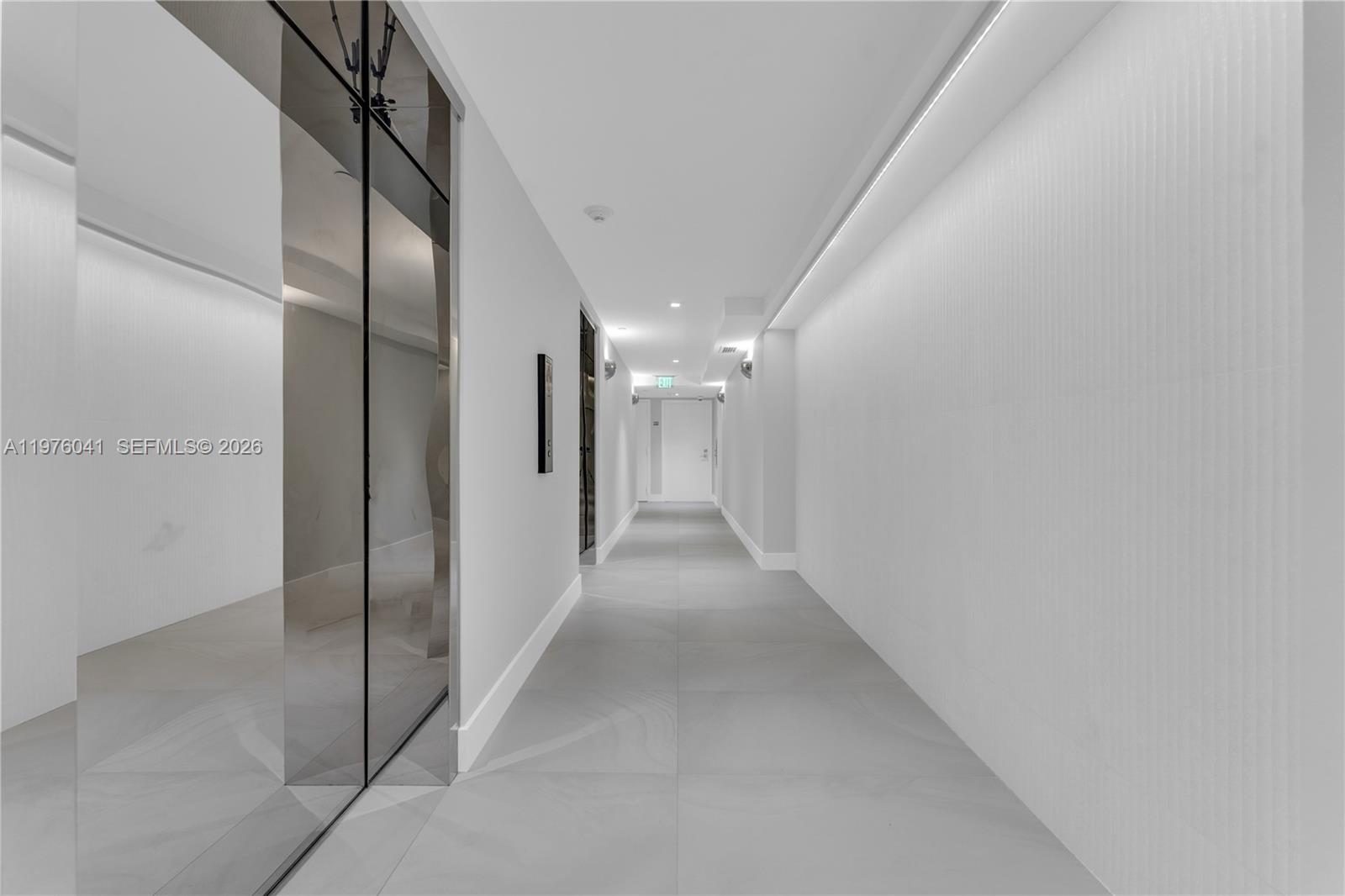 THE ROYAL CLUB CONDO - Residential