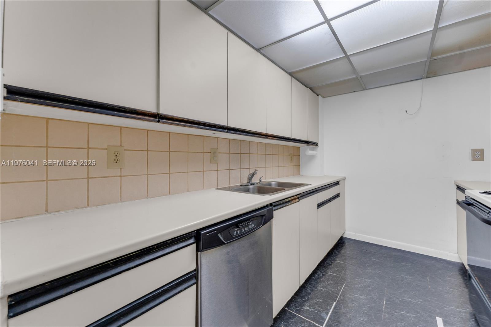 THE ROYAL CLUB CONDO - Residential